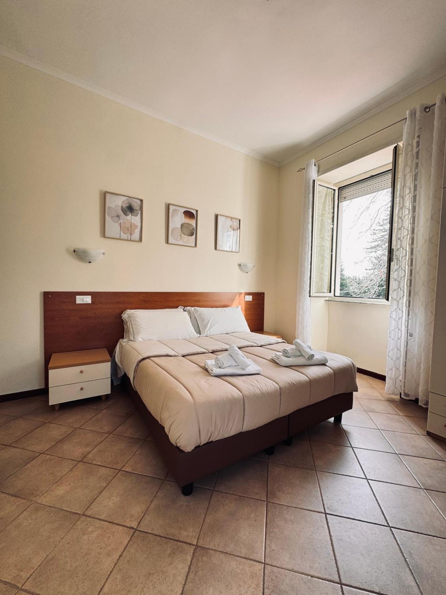 Hotel Villa Robinia Дженцано-ди-Рома Экстерьер фото