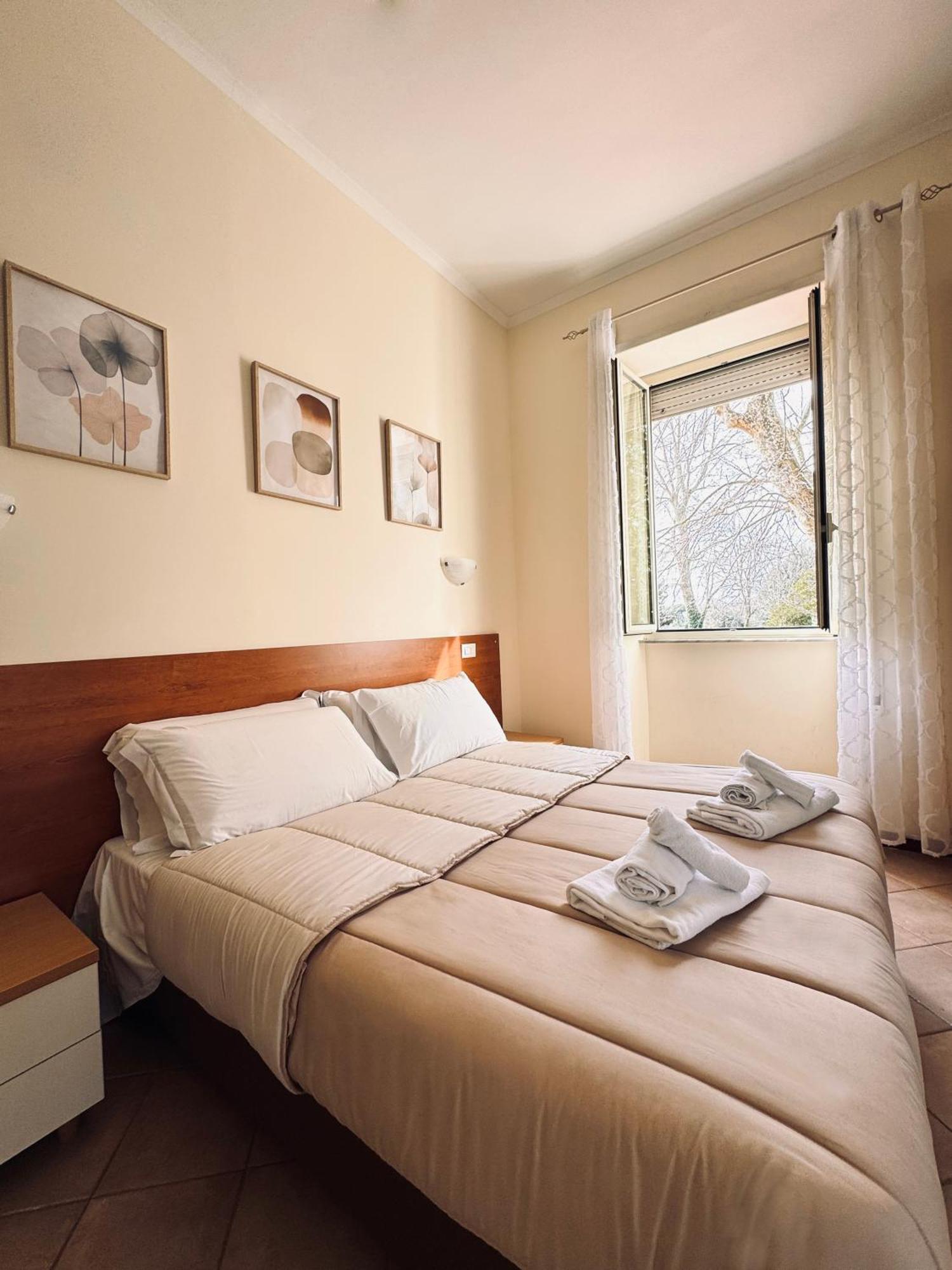 Hotel Villa Robinia Дженцано-ди-Рома Экстерьер фото